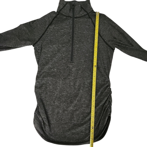 THE NORTH FACE Motivation Stripe ½ Zip Pullover Top heathered gray - Women's - Picture 6 of 13